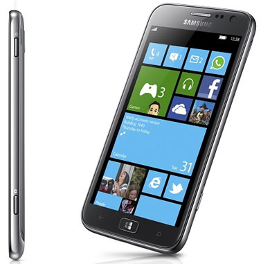 Samsung Beats Nokia As The First Manufacturer to Announce a Windows Phone 8 Handset